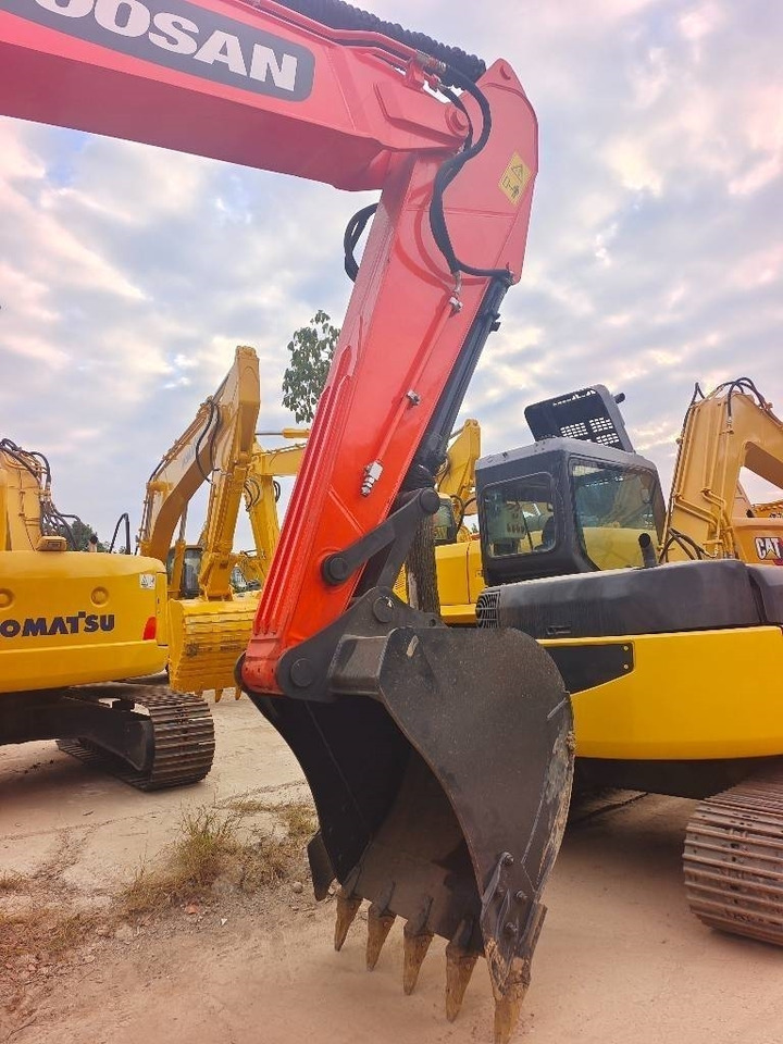 Doosan DX 225 - Excavadora de cadenas: foto 5 Doosan DX 225 - Excavadora de cadenas: foto 5