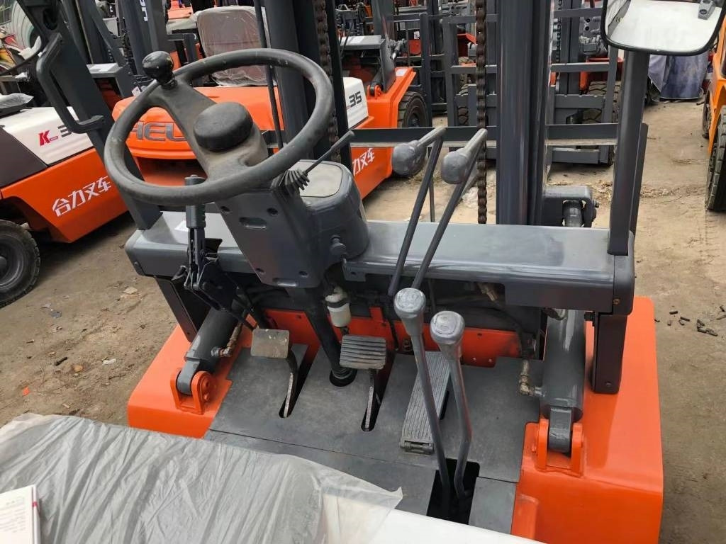 Heli FD 30 - Carretilla elevadora diésel: foto 5 Heli FD 30 - Carretilla elevadora diésel: foto 5