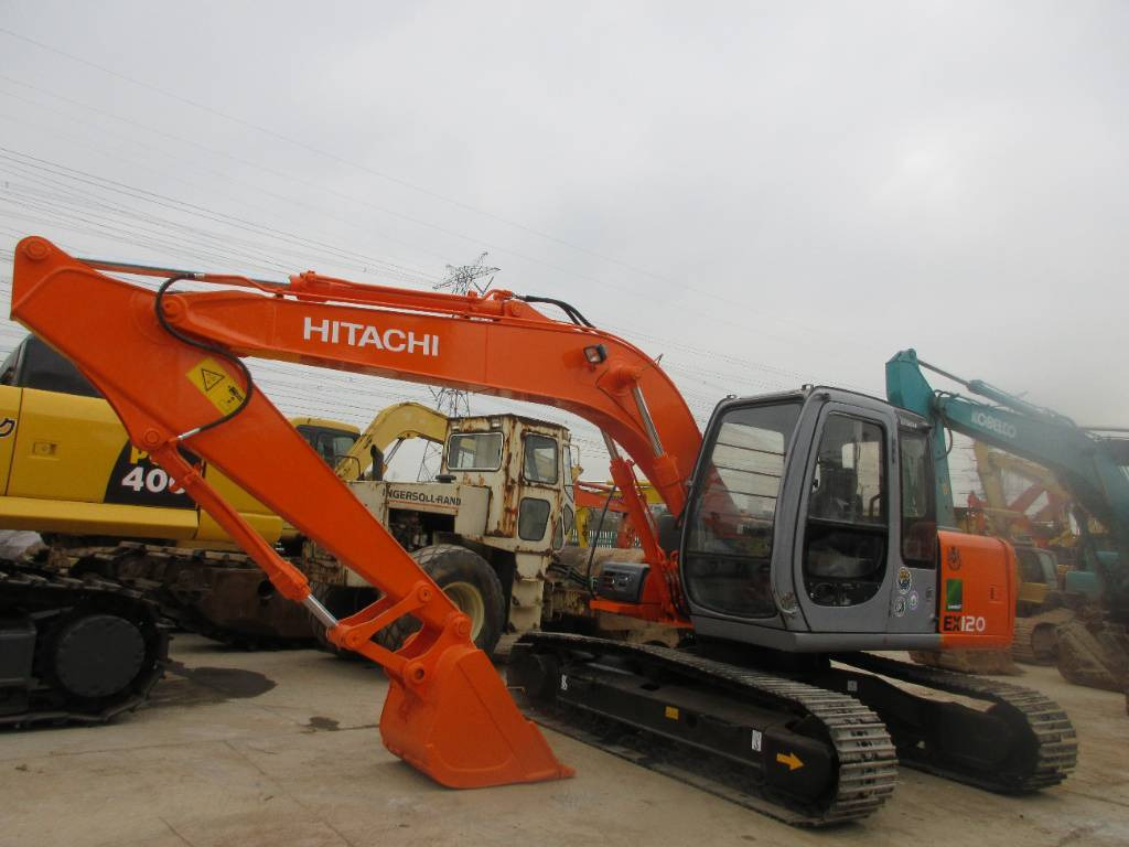 Hitachi EX 120-3 - Excavadora de cadenas: foto 2 Hitachi EX 120-3 - Excavadora de cadenas: foto 2