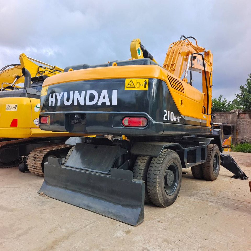 Hyundai 210W-9 - Excavadora de ruedas: foto 3 Hyundai 210W-9 - Excavadora de ruedas: foto 3