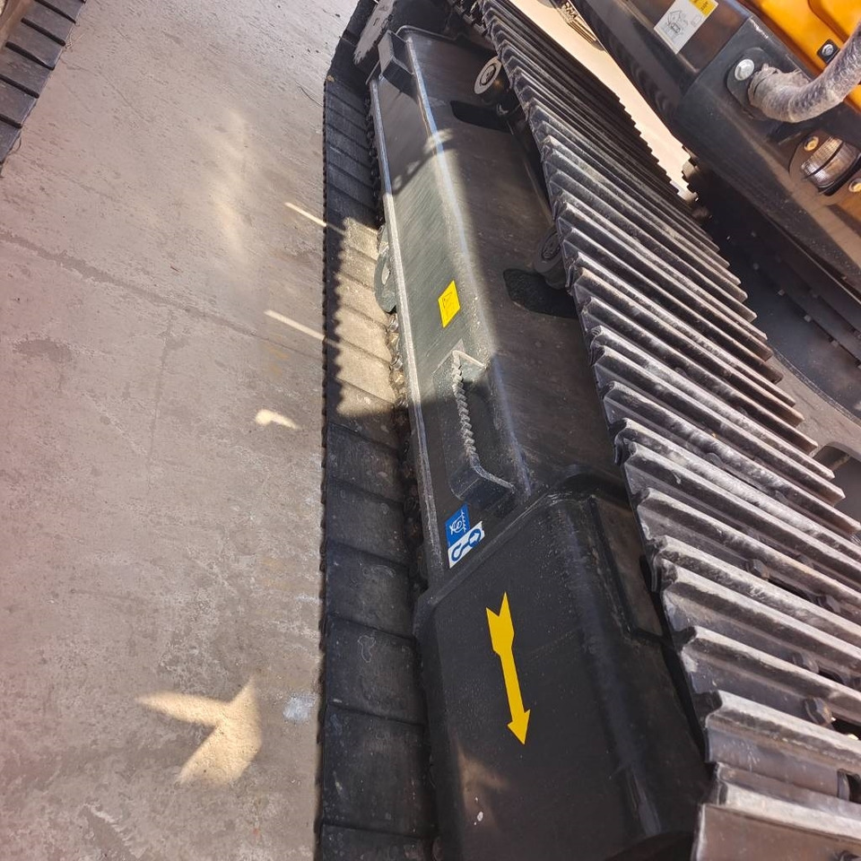 Hyundai 220LC-9T - Excavadora de cadenas: foto 2 Hyundai 220LC-9T - Excavadora de cadenas: foto 2