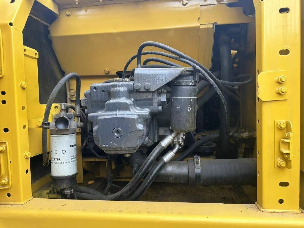 Komatsu PC 210 LC - Excavadora de cadenas: foto 4 Komatsu PC 210 LC - Excavadora de cadenas: foto 4