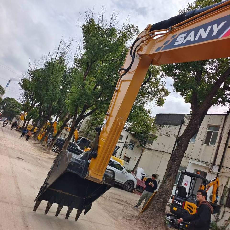 Excavadora de cadenas Sany SY 215 C-9: foto 16