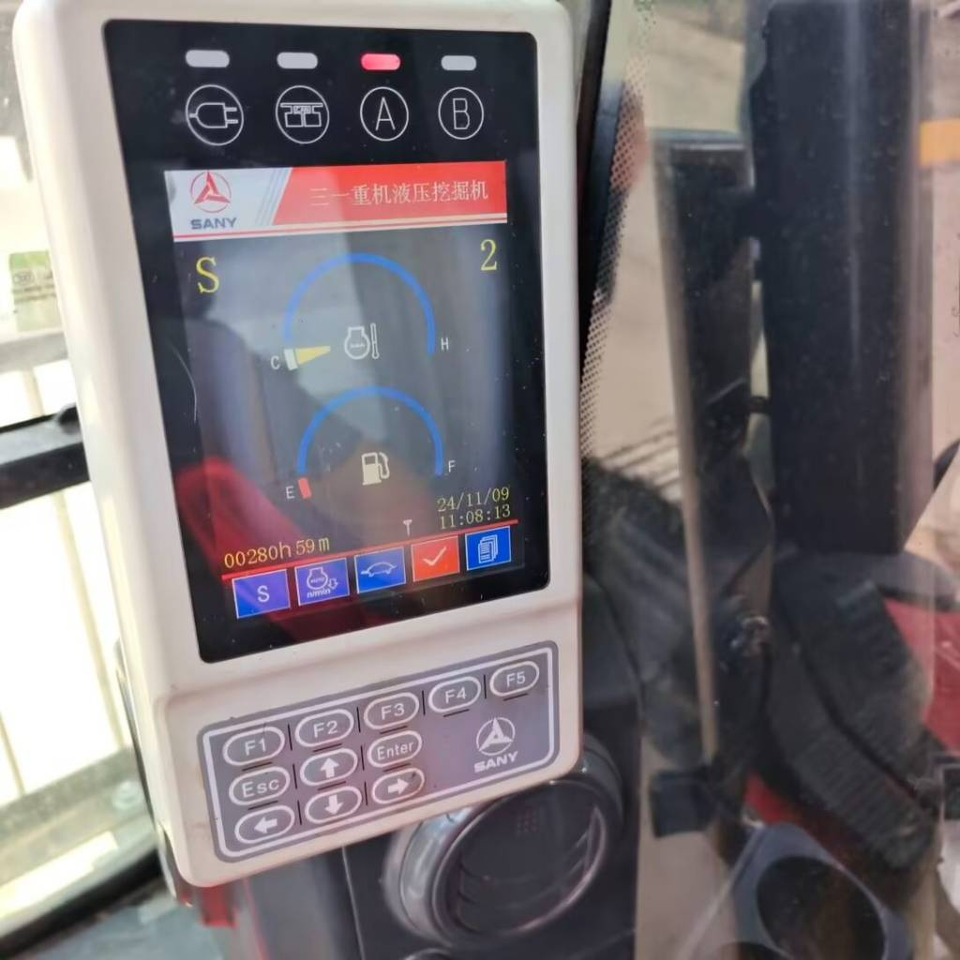 Excavadora de cadenas Sany SY 215 C-9: foto 36