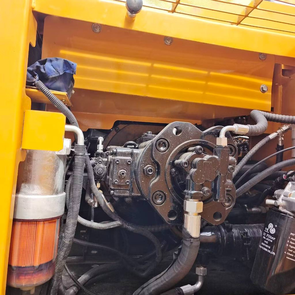 Excavadora de cadenas Sany SY 215 C-9: foto 25