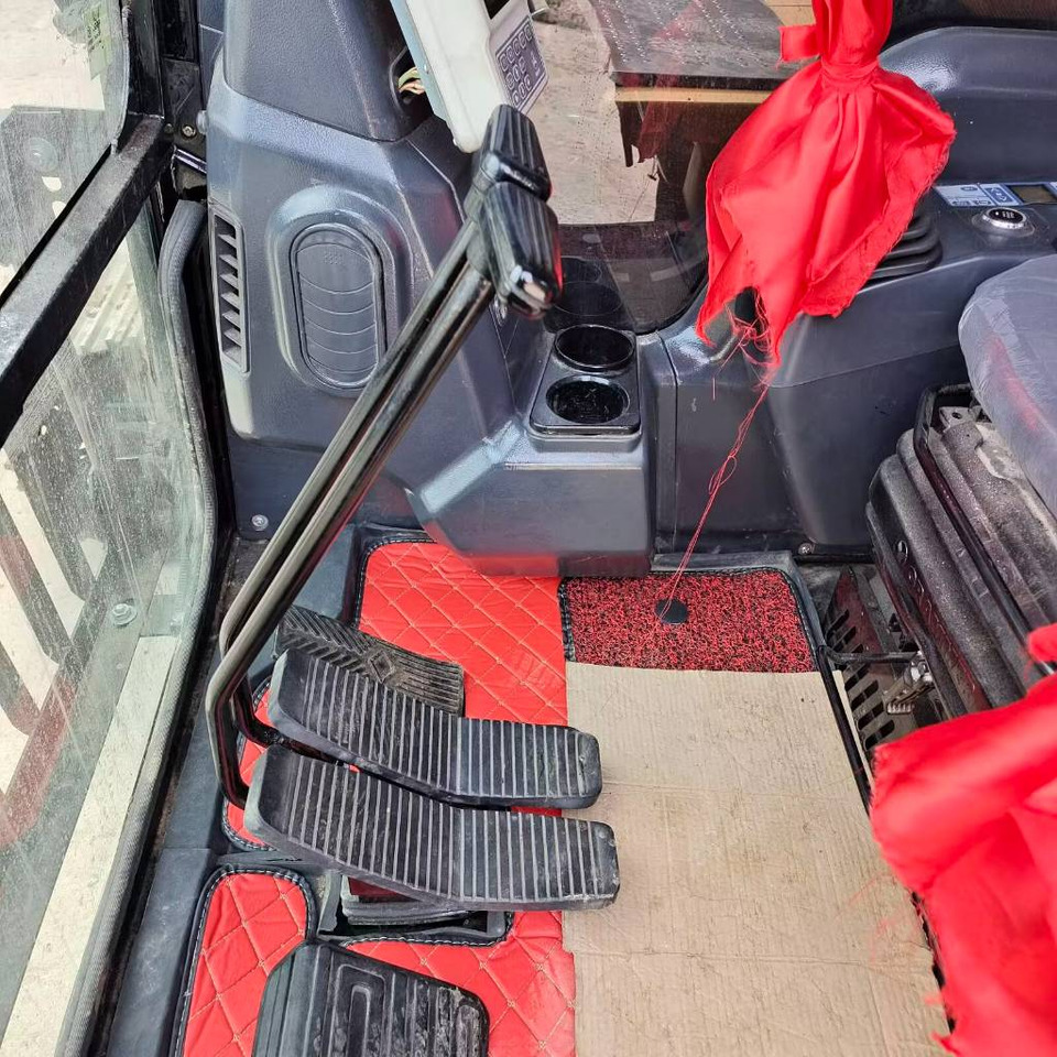 Excavadora de cadenas Sany SY 215 C-9: foto 34