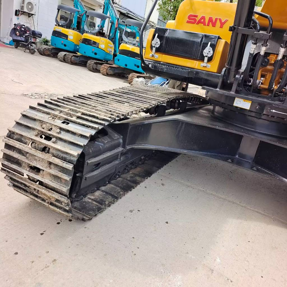 Excavadora de cadenas Sany SY 215 C-9: foto 18