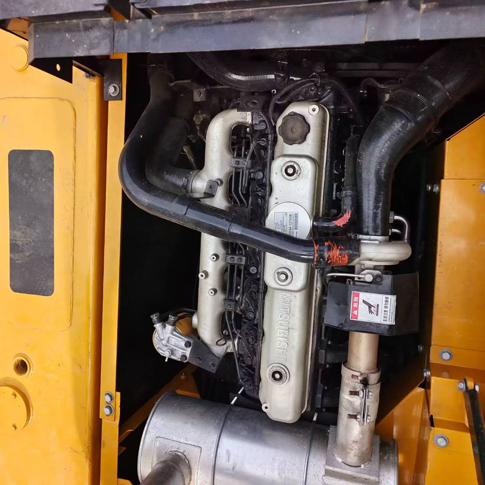 Excavadora de cadenas Sany SY 215 C-9: foto 28