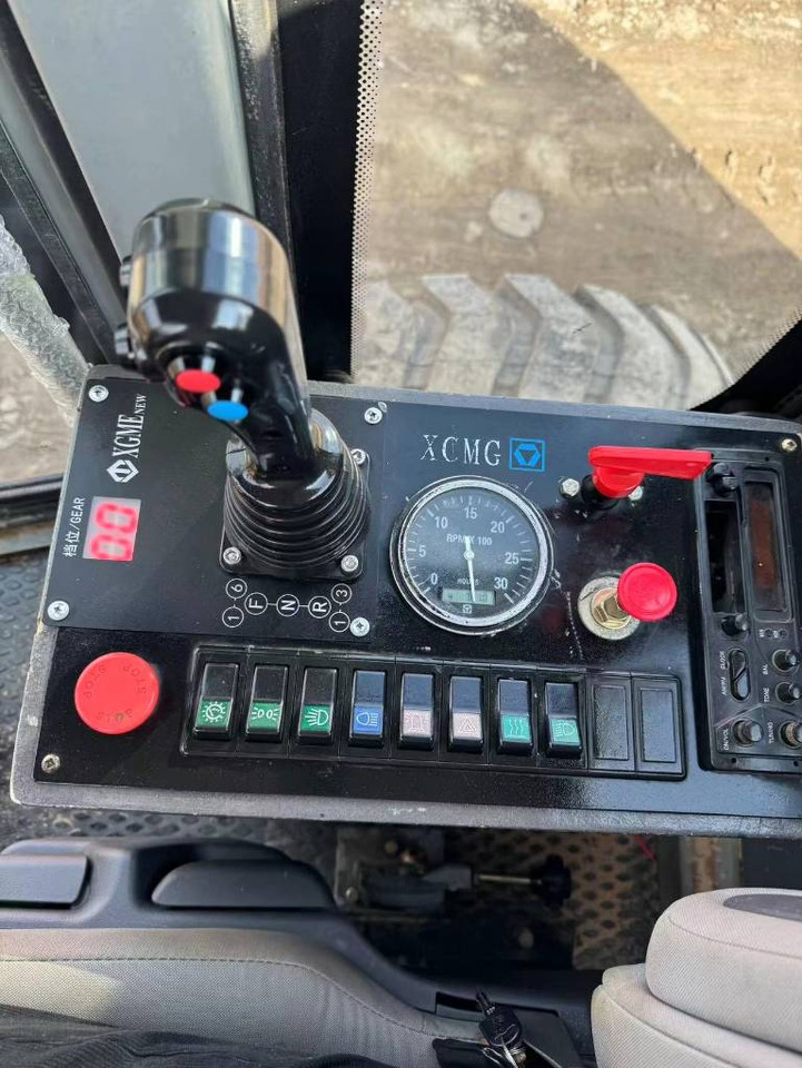 XCMG GR 2153 - Grader: foto 2 XCMG GR 2153 - Grader: foto 2