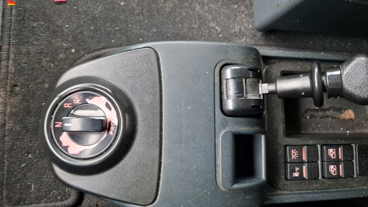 MAN 18.400 TGX Flachdach Retarder, Klima, 1 Bett, Kühlschrank - Cabeza tractora: foto 5 MAN 18.400 TGX Flachdach Retarder, Klima, 1 Bett, Kühlschrank - Cabeza tractora: foto 5