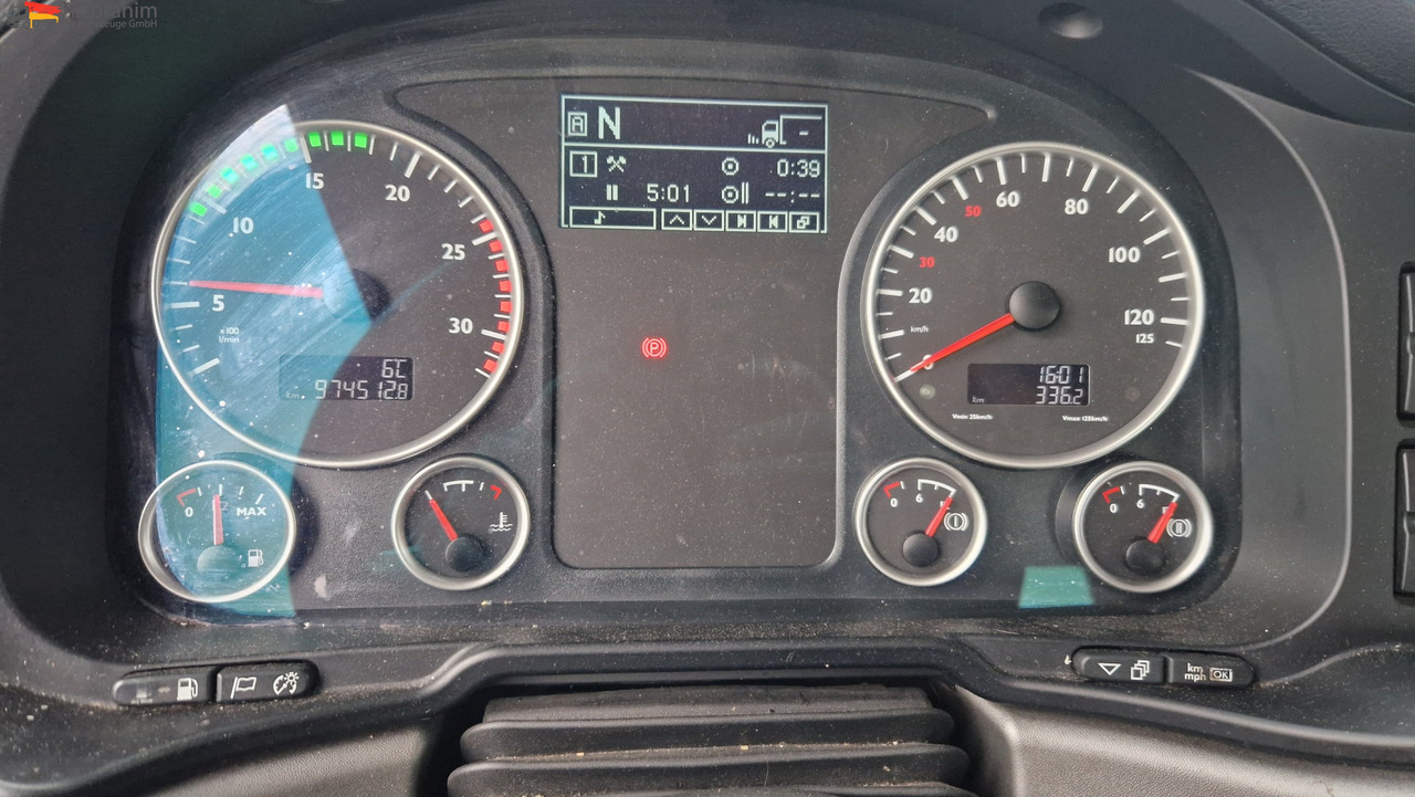 MAN 18.400 TGX Flachdach Retarder, Klima, 1 Bett, Kühlschrank - Cabeza tractora: foto 2 MAN 18.400 TGX Flachdach Retarder, Klima, 1 Bett, Kühlschrank - Cabeza tractora: foto 2