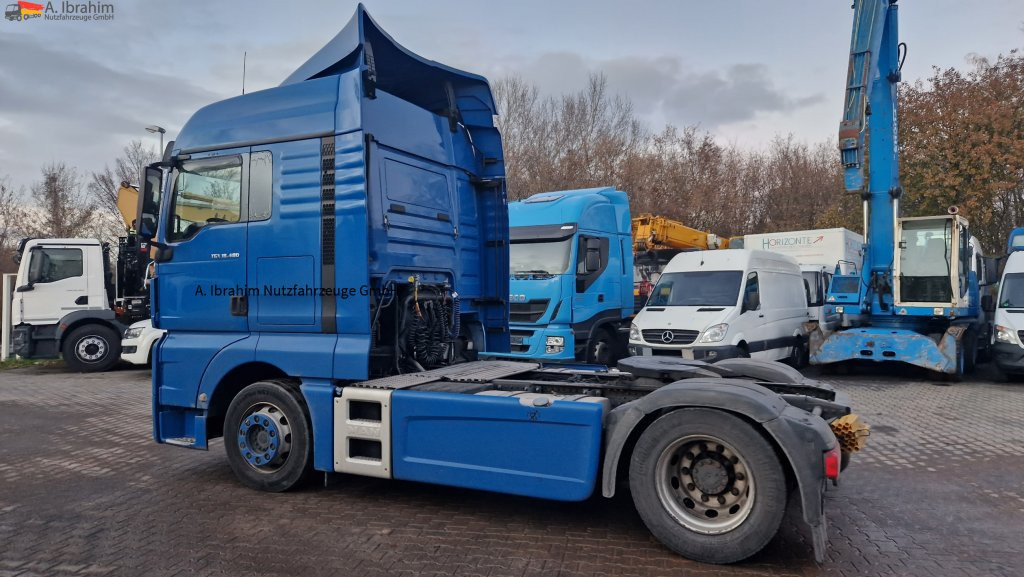 Cabeza tractora MAN 18.480 TGX XLX Retarder 2x Tank deutsches Fahrzeug, einsatzbereit: foto 14