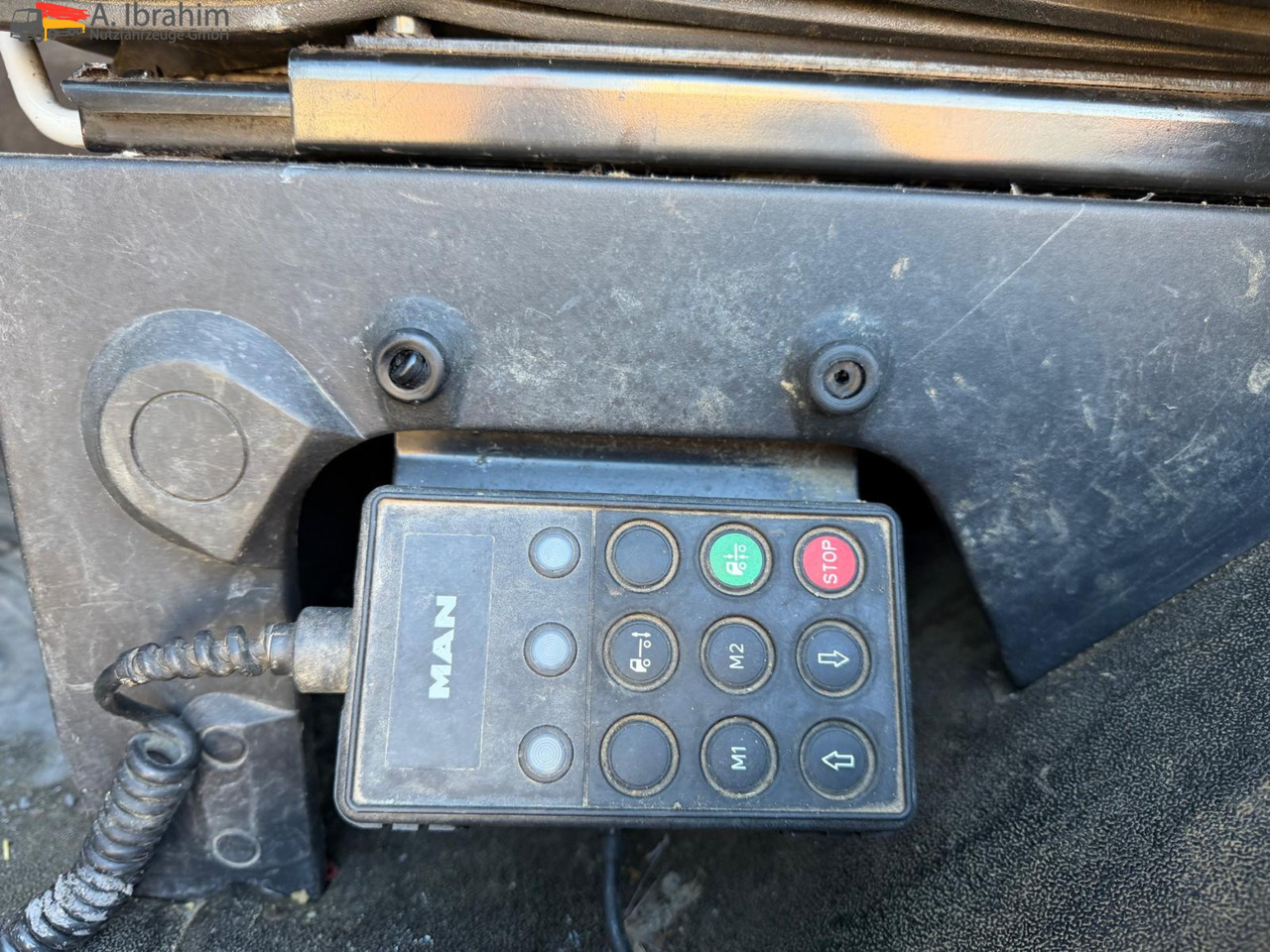 MAN 26.464 6x4 | Retarder | Klima | Schaltgetriebe | 3 Pedals - Cabeza tractora: foto 4 MAN 26.464 6x4 | Retarder | Klima | Schaltgetriebe | 3 Pedals - Cabeza tractora: foto 4