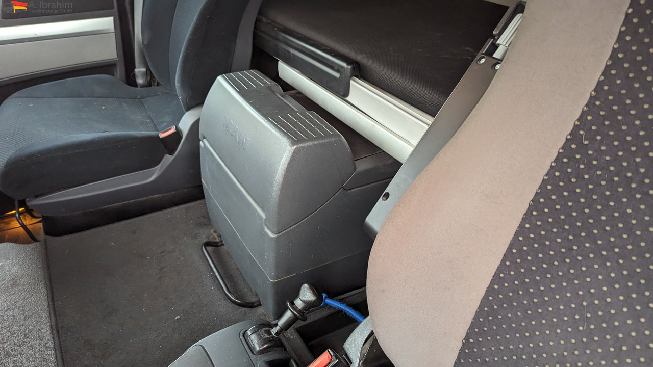 MAN TGS 18.440 PTO für Kompressor, Retarder - Cabeza tractora: foto 3 MAN TGS 18.440 PTO für Kompressor, Retarder - Cabeza tractora: foto 3