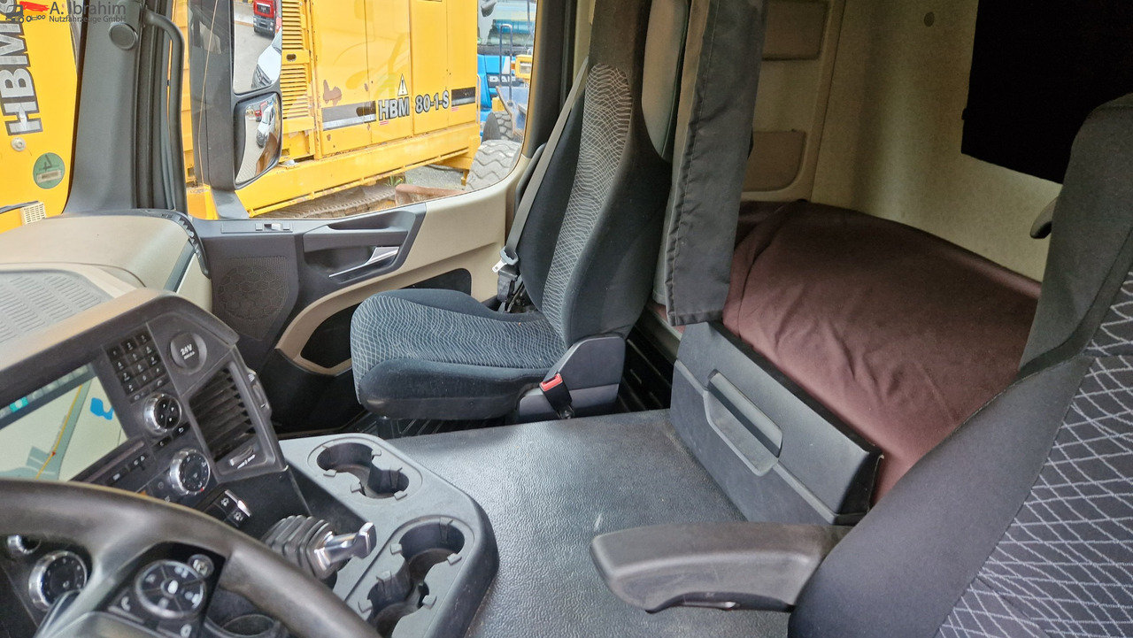 Mercedes-Benz 1840 Actros, 3x vorhanden, identisch deutsche Fahrzeuge einsatzbereit - Cabeza tractora: foto 3 Mercedes-Benz 1840 Actros, 3x vorhanden, identisch deutsche Fahrzeuge einsatzbereit - Cabeza tractora: foto 3
