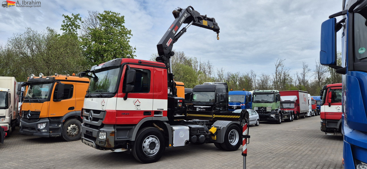 Mercedes-Benz 1841 Kran HIAB 166Bj. 2016 Funk FB ,mp3 - Cabeza tractora: foto 1 Mercedes-Benz 1841 Kran HIAB 166Bj. 2016 Funk FB ,mp3 - Cabeza tractora: foto 1