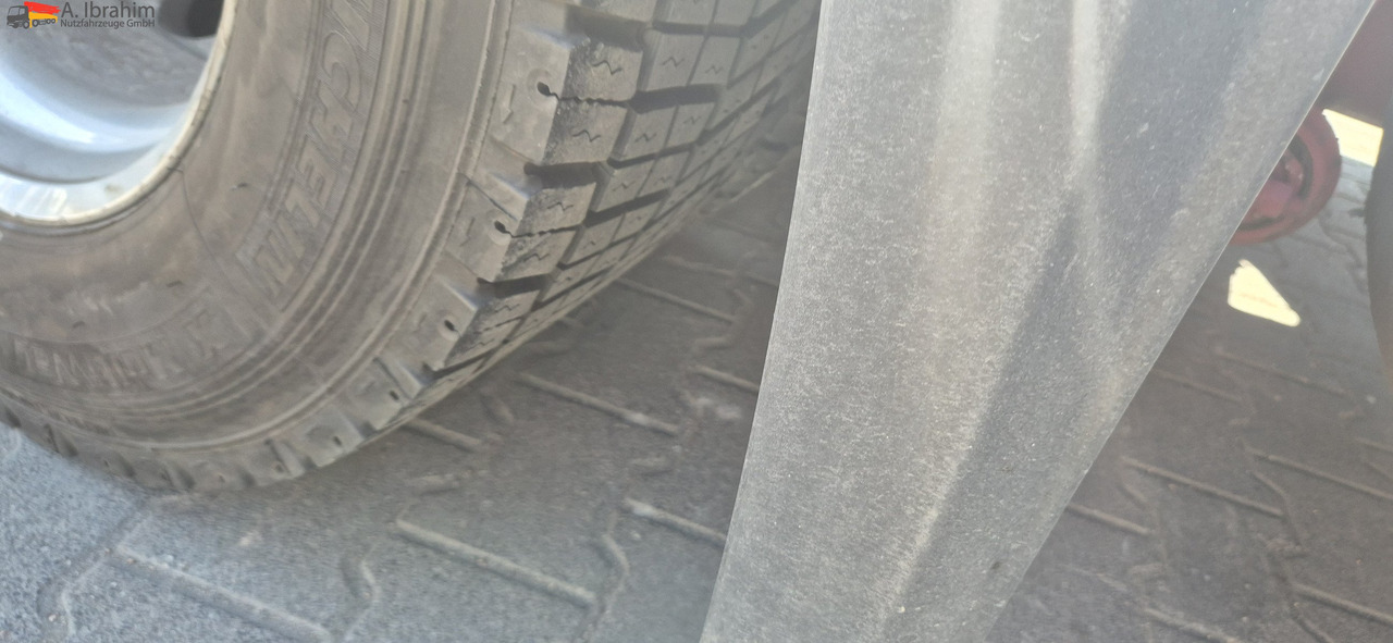 Mercedes-Benz 1843 Klima, Retarder, Topzustand, einsatzbereit - Cabeza tractora: foto 5 Mercedes-Benz 1843 Klima, Retarder, Topzustand, einsatzbereit - Cabeza tractora: foto 5