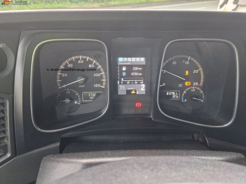 Mercedes-Benz 1845 Retarder Klima, Kühlschrank deutsches Fahrzeug - Cabeza tractora: foto 3 Mercedes-Benz 1845 Retarder Klima, Kühlschrank deutsches Fahrzeug - Cabeza tractora: foto 3
