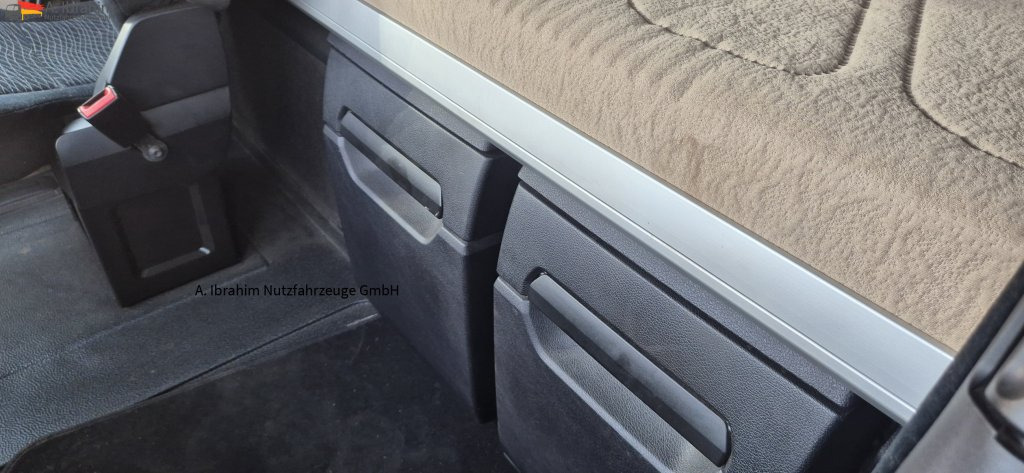 Mercedes-Benz DB 2853 4x4x2H - Cabeza tractora: foto 3 Mercedes-Benz DB 2853 4x4x2H - Cabeza tractora: foto 3