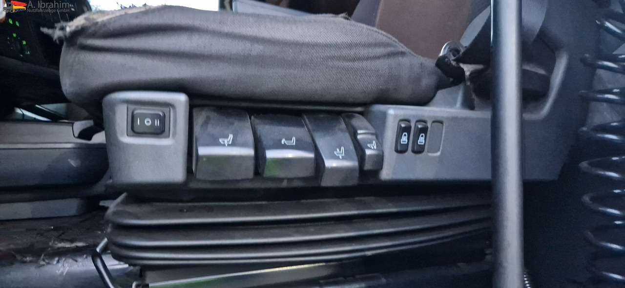 Scania R 480 Retarder, Klima, Zustand gut PTO für Kompressor - Cabeza tractora: foto 2 Scania R 480 Retarder, Klima, Zustand gut PTO für Kompressor - Cabeza tractora: foto 2