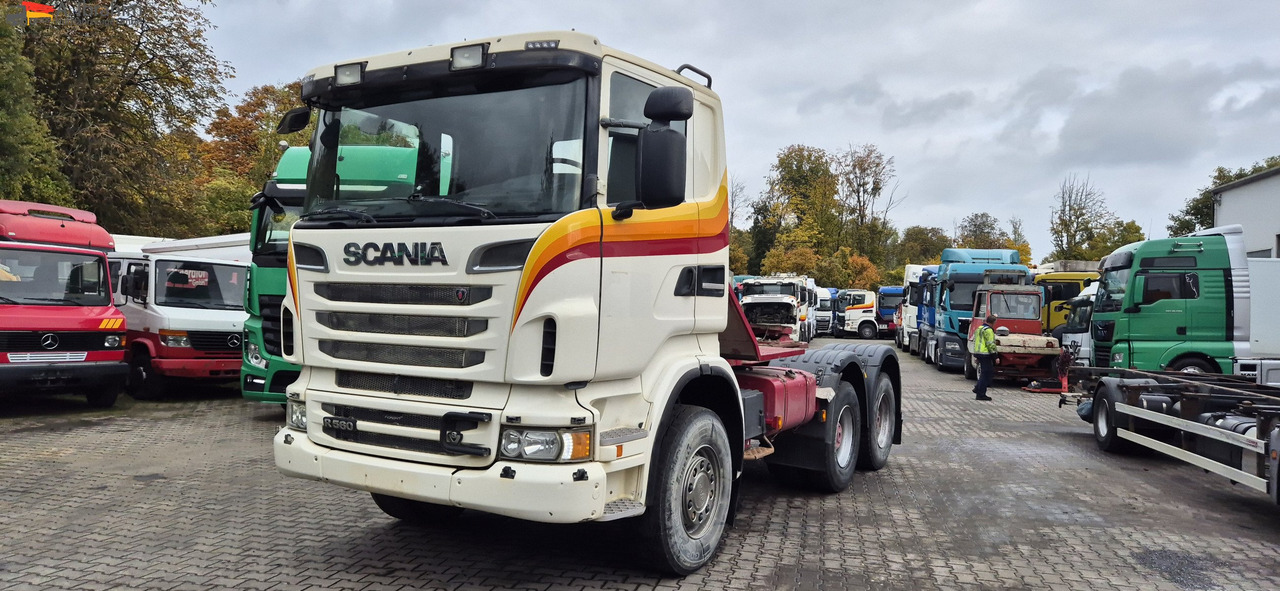 Scania R560 | 6x4 | V8 | Blatt Blatt | Schaltgetriebe 3x identisch vorhanden - Cabeza tractora: foto 1 Scania R560 | 6x4 | V8 | Blatt Blatt | Schaltgetriebe 3x identisch vorhanden - Cabeza tractora: foto 1