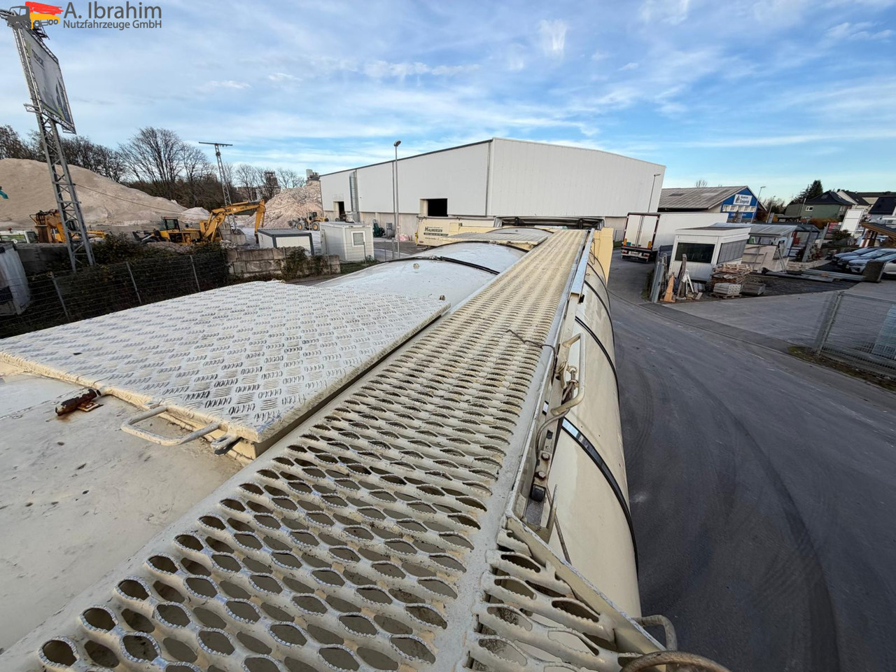 Semirremolque cisterna Feldbinder Lebensmittel Tank Container 26500 L | 2 Kammern | Heizung | 20 ft | Edelstahl: foto 6 Semirremolque cisterna Feldbinder Lebensmittel Tank Container 26500 L | 2 Kammern | Heizung | 20 ft | Edelstahl: foto 6