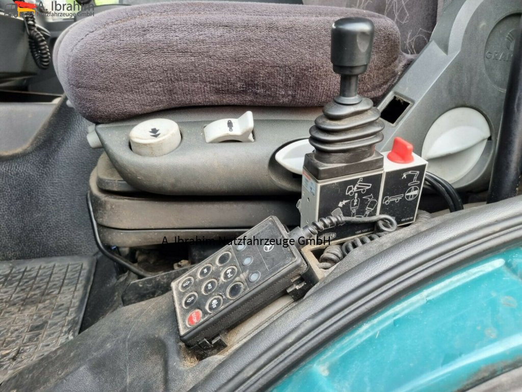 Camión volquete, Camión grúa Mercedes-Benz 1824  DB 1824 Kipphydraulik, Kran MKG: foto 7 Camión volquete, Camión grúa Mercedes-Benz 1824  DB 1824 Kipphydraulik, Kran MKG: foto 7