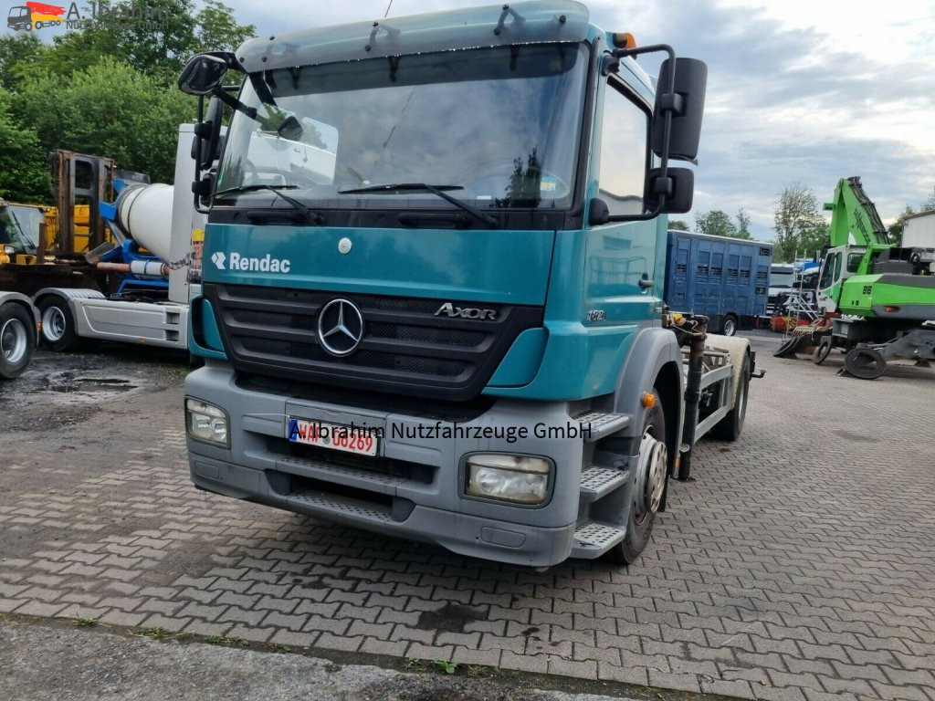 Camión volquete, Camión grúa Mercedes-Benz 1824  DB 1824 Kipphydraulik, Kran MKG: foto 10 Camión volquete, Camión grúa Mercedes-Benz 1824  DB 1824 Kipphydraulik, Kran MKG: foto 10