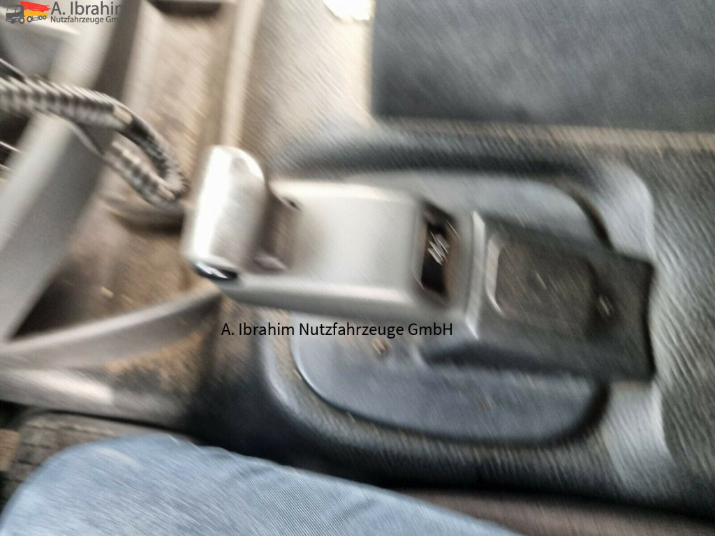 Mercedes-Benz 1824 DB 1824 Kipphydraulik, Kran MKG - Camión volquete, Camión grúa: foto 3 Mercedes-Benz 1824 DB 1824 Kipphydraulik, Kran MKG - Camión volquete, Camión grúa: foto 3