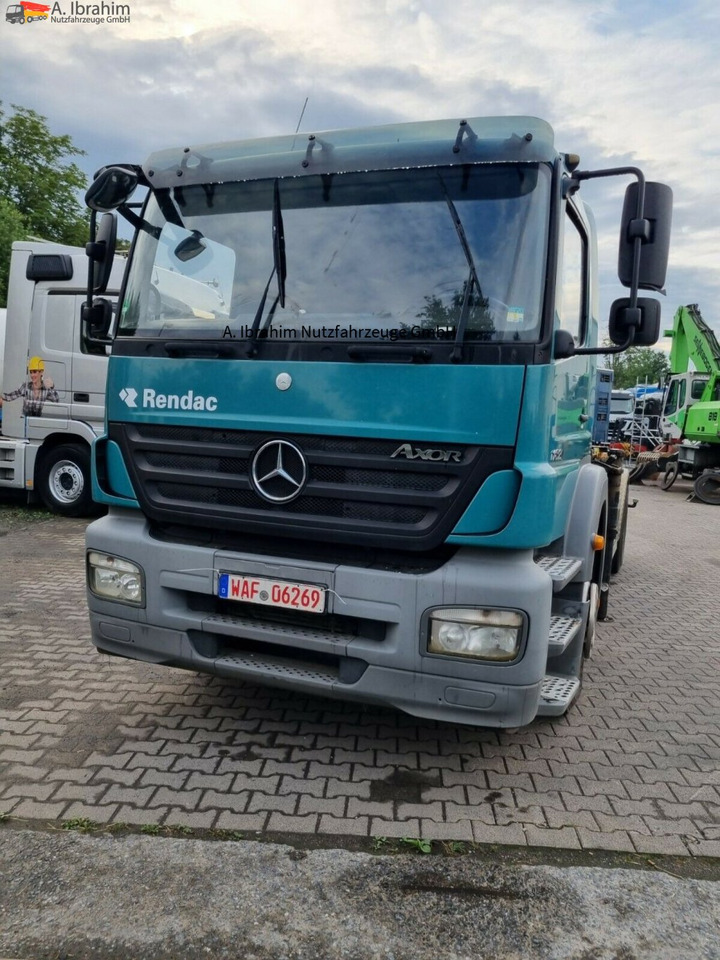 Camión volquete, Camión grúa Mercedes-Benz 1824  DB 1824 Kipphydraulik, Kran MKG: foto 11 Camión volquete, Camión grúa Mercedes-Benz 1824  DB 1824 Kipphydraulik, Kran MKG: foto 11