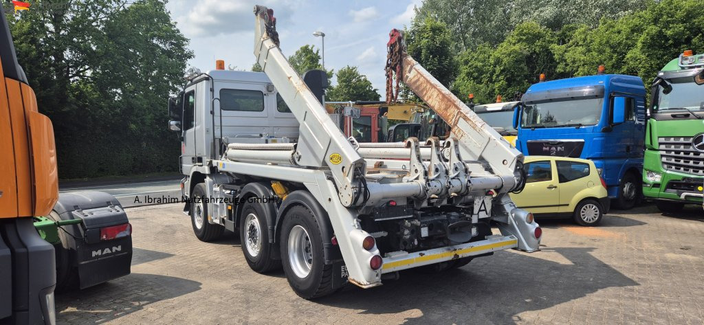 Camión portacontenedor de cadenas Mercedes-Benz 2544 L Meiller Absetzkipper 6x2, Vorlauf-Lenkachse: foto 10