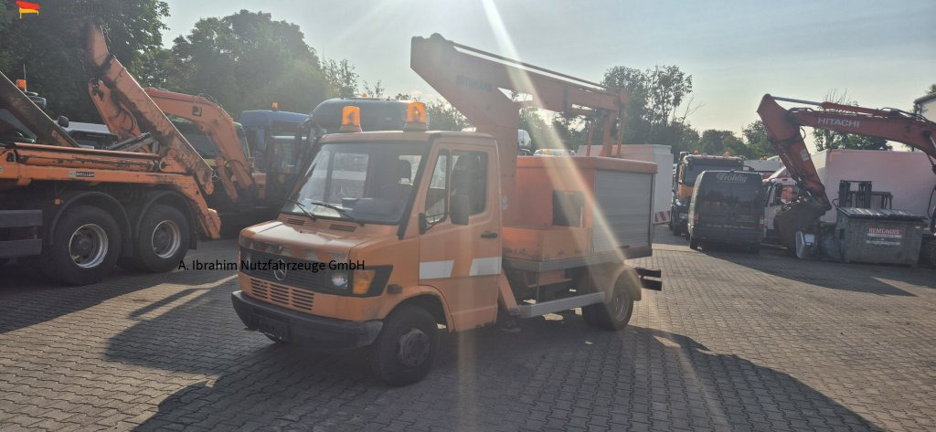 Mercedes-Benz 410D Ruthmann KL 90 Topzustand UVV gültig - Camión con plataforma elevadora: foto 1 Mercedes-Benz 410D Ruthmann KL 90 Topzustand UVV gültig - Camión con plataforma elevadora: foto 1