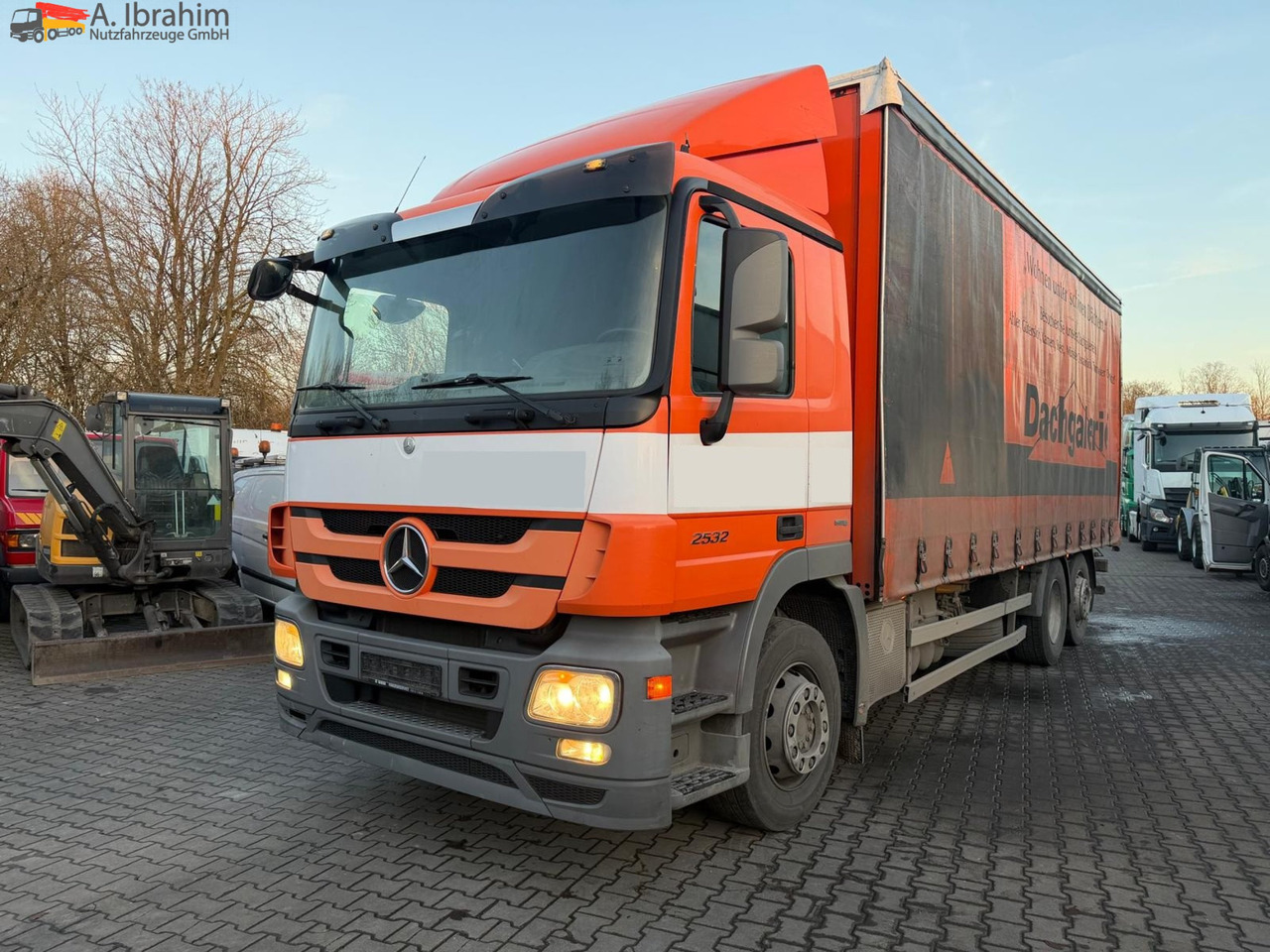 Mercedes-Benz Actros 2532L 6x2 | Lift-Lenkachse | Euro 5 | mp3 - Camión lona: foto 1 Mercedes-Benz Actros 2532L 6x2 | Lift-Lenkachse | Euro 5 | mp3 - Camión lona: foto 1