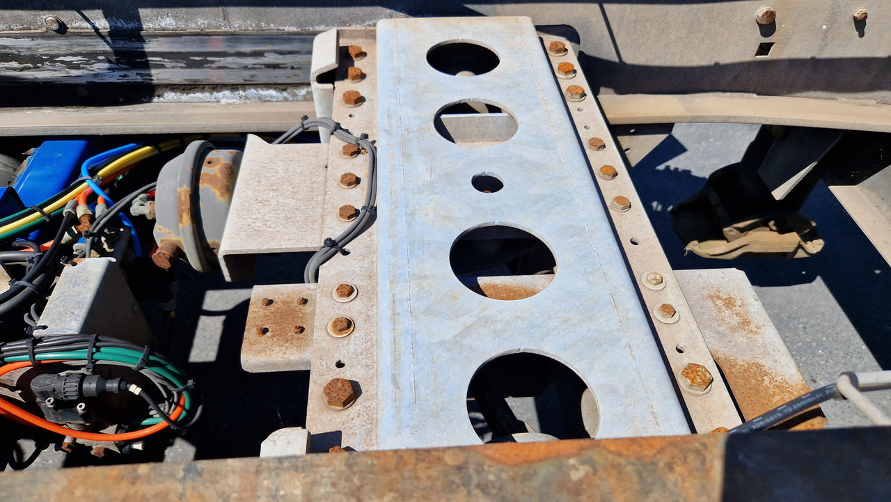 Schmitz SCF 24G Slider - Semirremolque portacontenedore/ Intercambiable: foto 2 Schmitz SCF 24G Slider - Semirremolque portacontenedore/ Intercambiable: foto 2