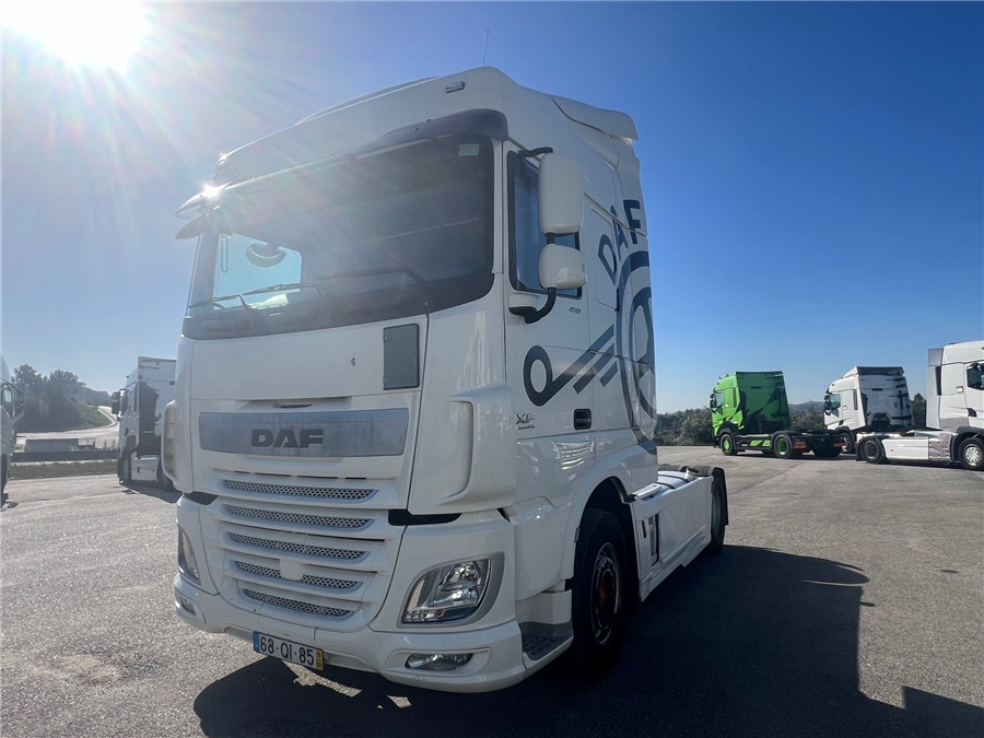 DAF XF 105 460 - Cabeza tractora: foto 2 DAF XF 105 460 - Cabeza tractora: foto 2