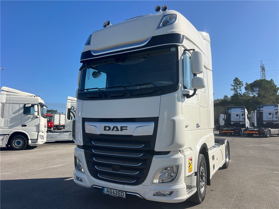DAF XF530 / RETARDER - Cabeza tractora: foto 2 DAF XF530 / RETARDER - Cabeza tractora: foto 2