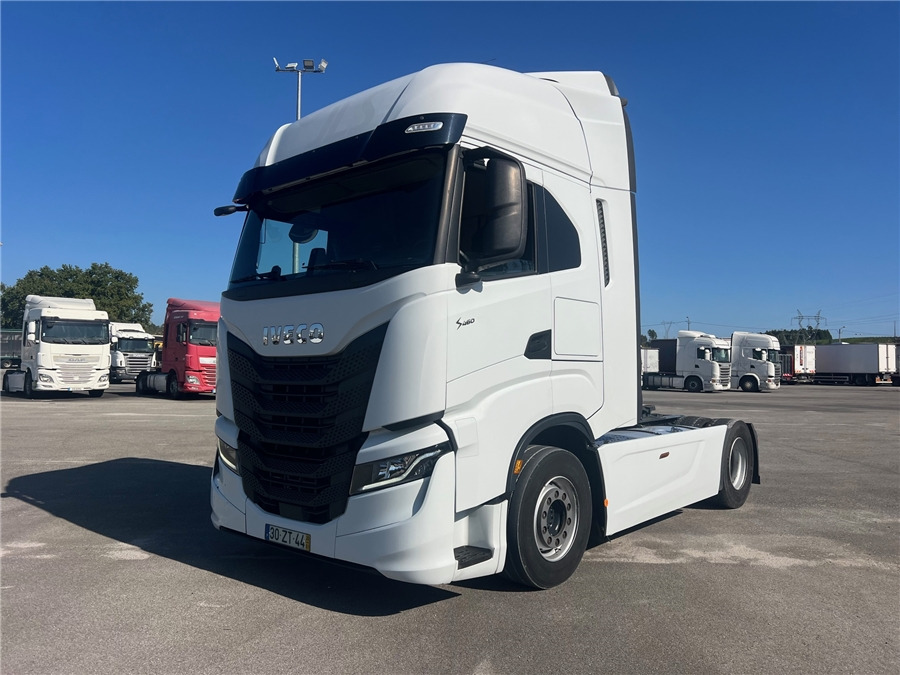 Iveco S-WAY 460 - Cabeza tractora: foto 1 Iveco S-WAY 460 - Cabeza tractora: foto 1