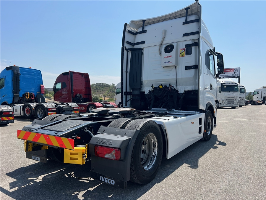 Iveco S-WAY 460 - Cabeza tractora: foto 4 Iveco S-WAY 460 - Cabeza tractora: foto 4