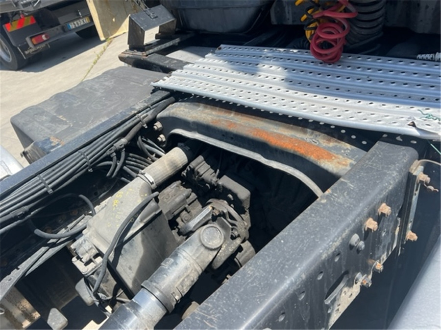 Cabeza tractora MAN TGA18.460: foto 14