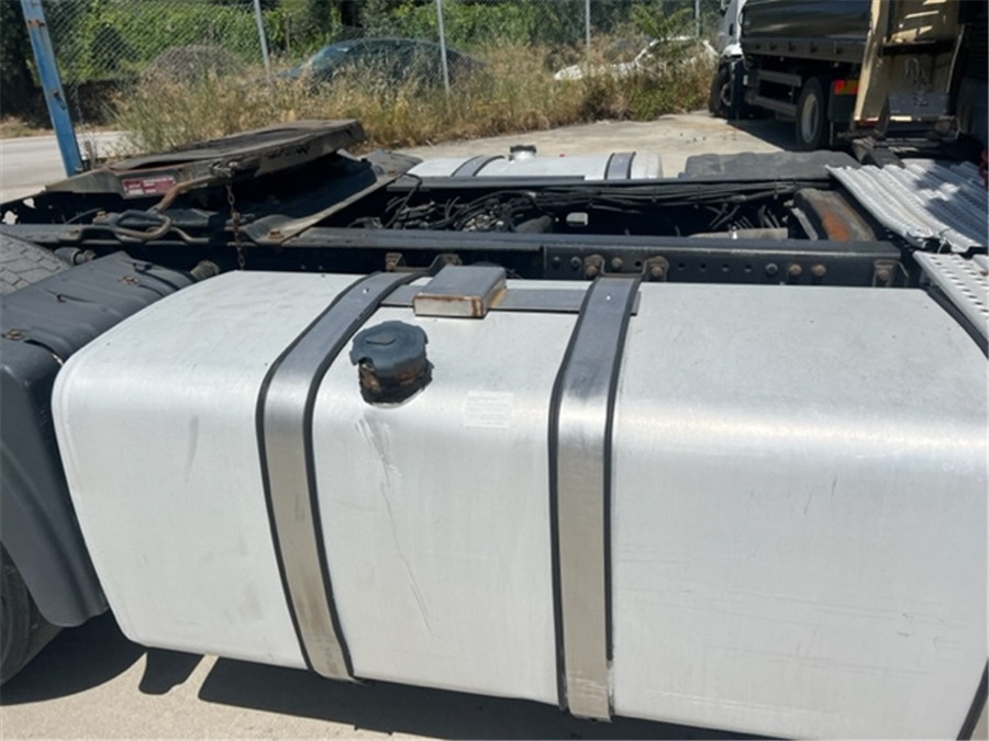 Cabeza tractora MAN TGA18.460: foto 13