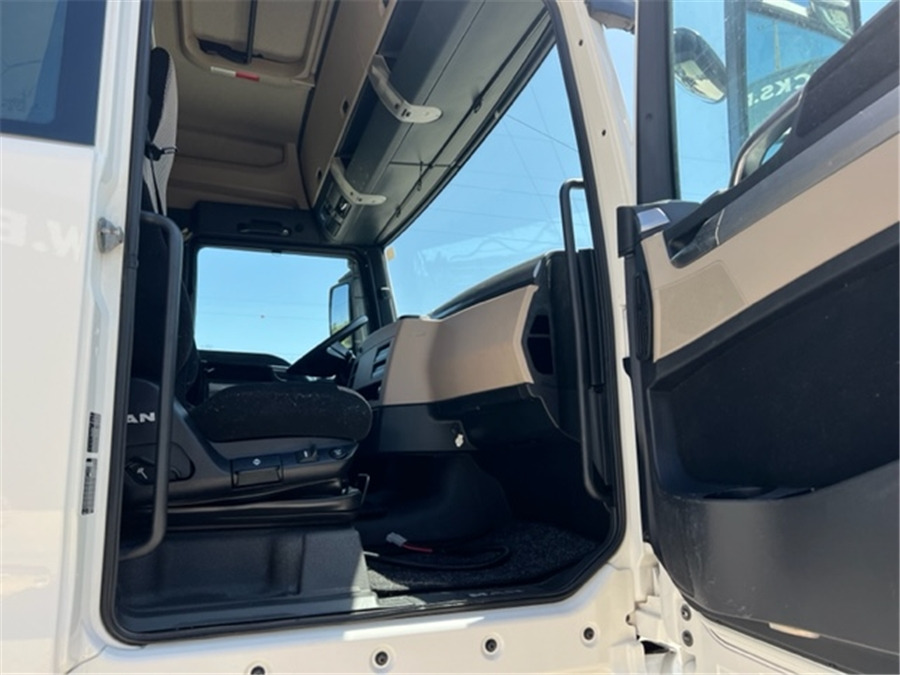 MAN TGX 18.460 - Cabeza tractora: foto 5 MAN TGX 18.460 - Cabeza tractora: foto 5