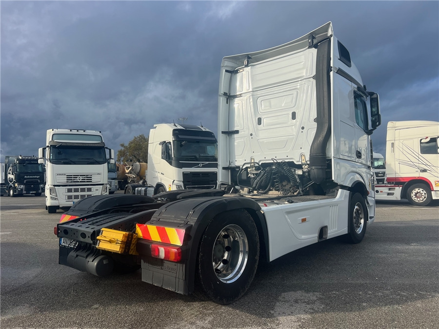 MERCEDES-BENZ 1851 / RETARDER - Cabeza tractora: foto 4 MERCEDES-BENZ 1851 / RETARDER - Cabeza tractora: foto 4