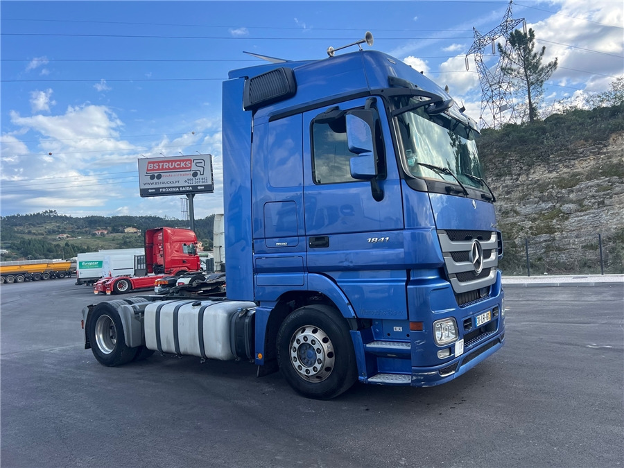 MERCEDES-BENZ Actros 1841 - Cabeza tractora: foto 3 MERCEDES-BENZ Actros 1841 - Cabeza tractora: foto 3