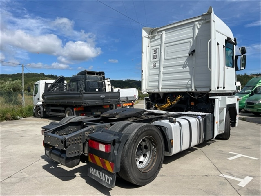 Renault AE 480 - Cabeza tractora: foto 3 Renault AE 480 - Cabeza tractora: foto 3