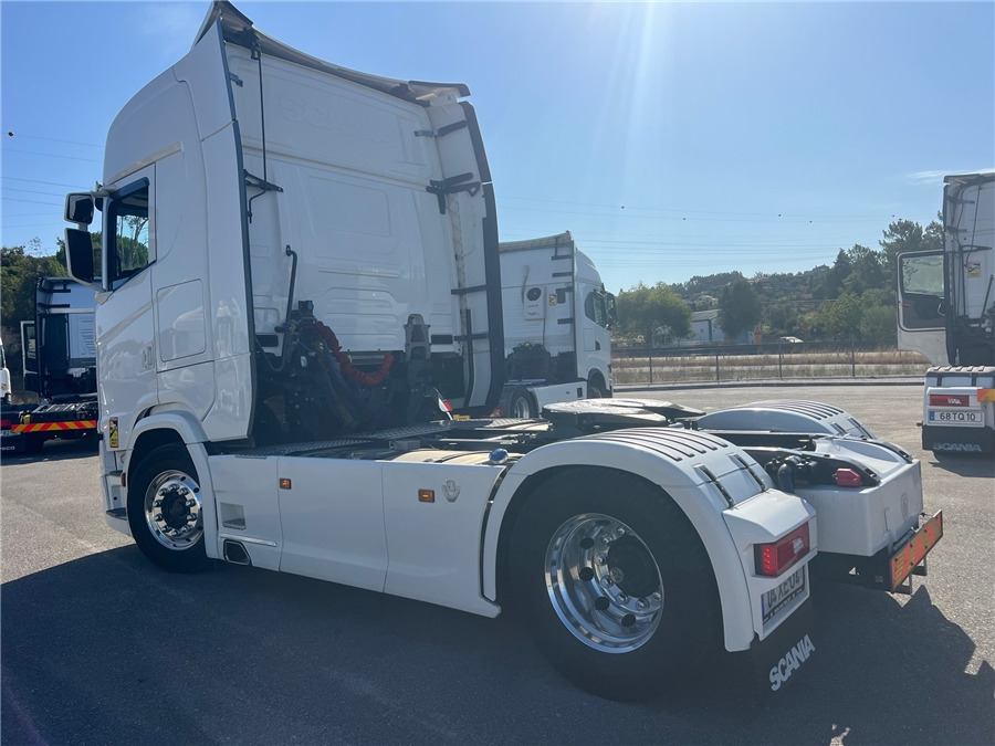 Scania S580 /V8 FULL AIR / RETARDER - Cabeza tractora: foto 5 Scania S580 /V8 FULL AIR / RETARDER - Cabeza tractora: foto 5