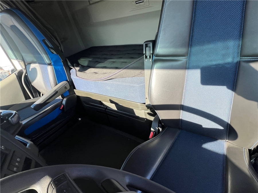 Cabeza tractora Volvo FH500/RETARDER/PCOOL: foto 16