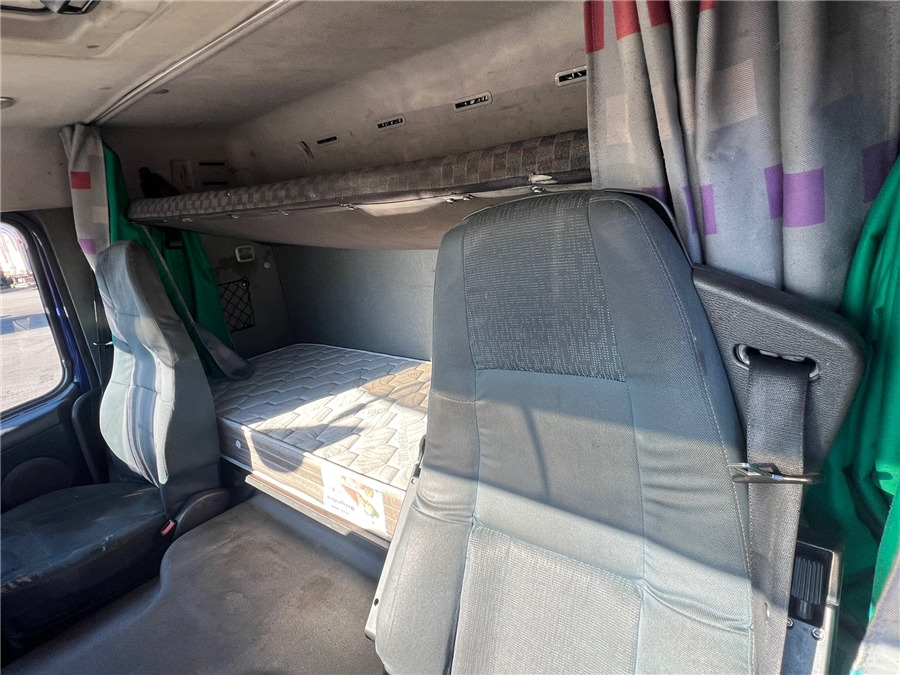 Cabeza tractora Volvo FM: foto 16