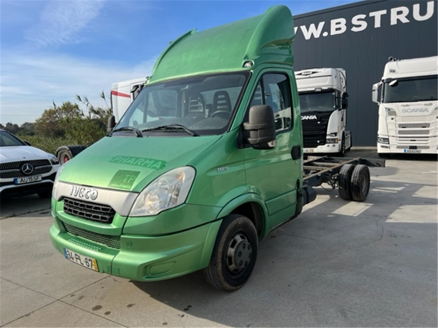 Iveco 35C17 - Furgoneta: foto 1 Iveco 35C17 - Furgoneta: foto 1