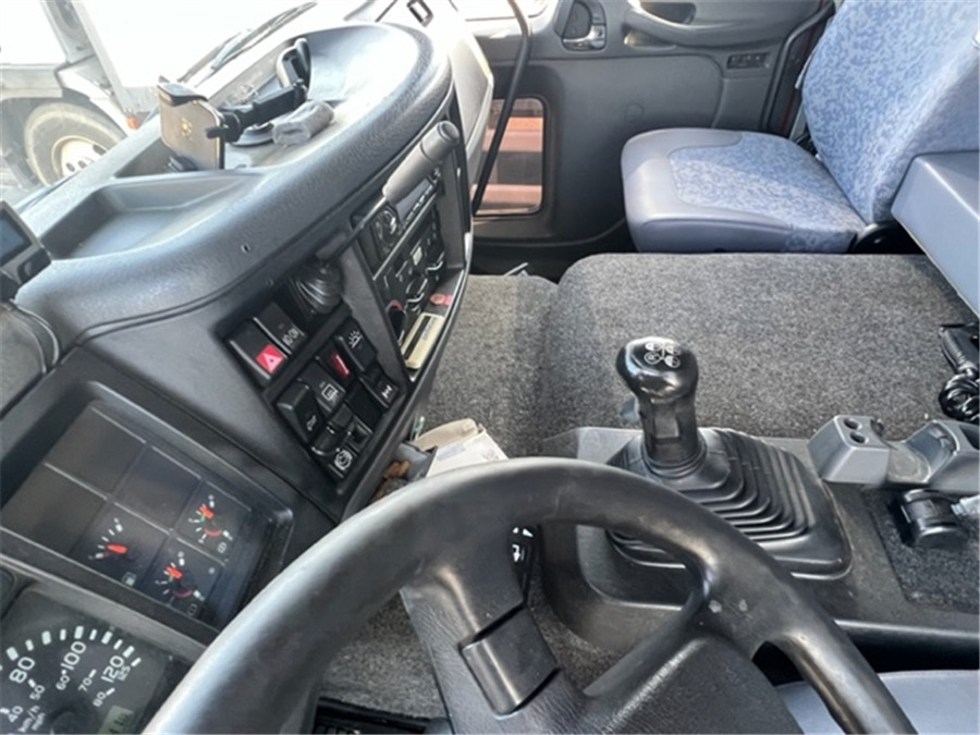 Camión chasis Volvo FL250: foto 7