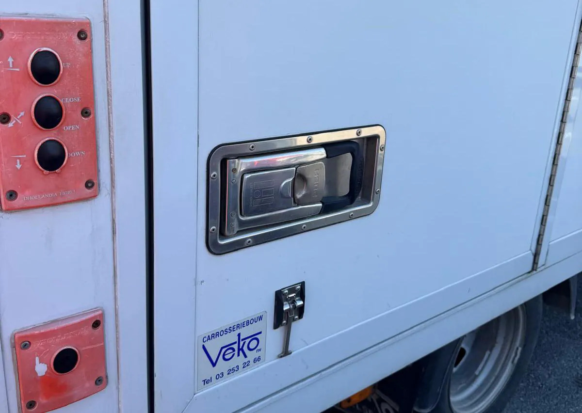 IVECO DAILY 35C14 - Furgoneta caja cerrada: foto 3 IVECO DAILY 35C14 - Furgoneta caja cerrada: foto 3